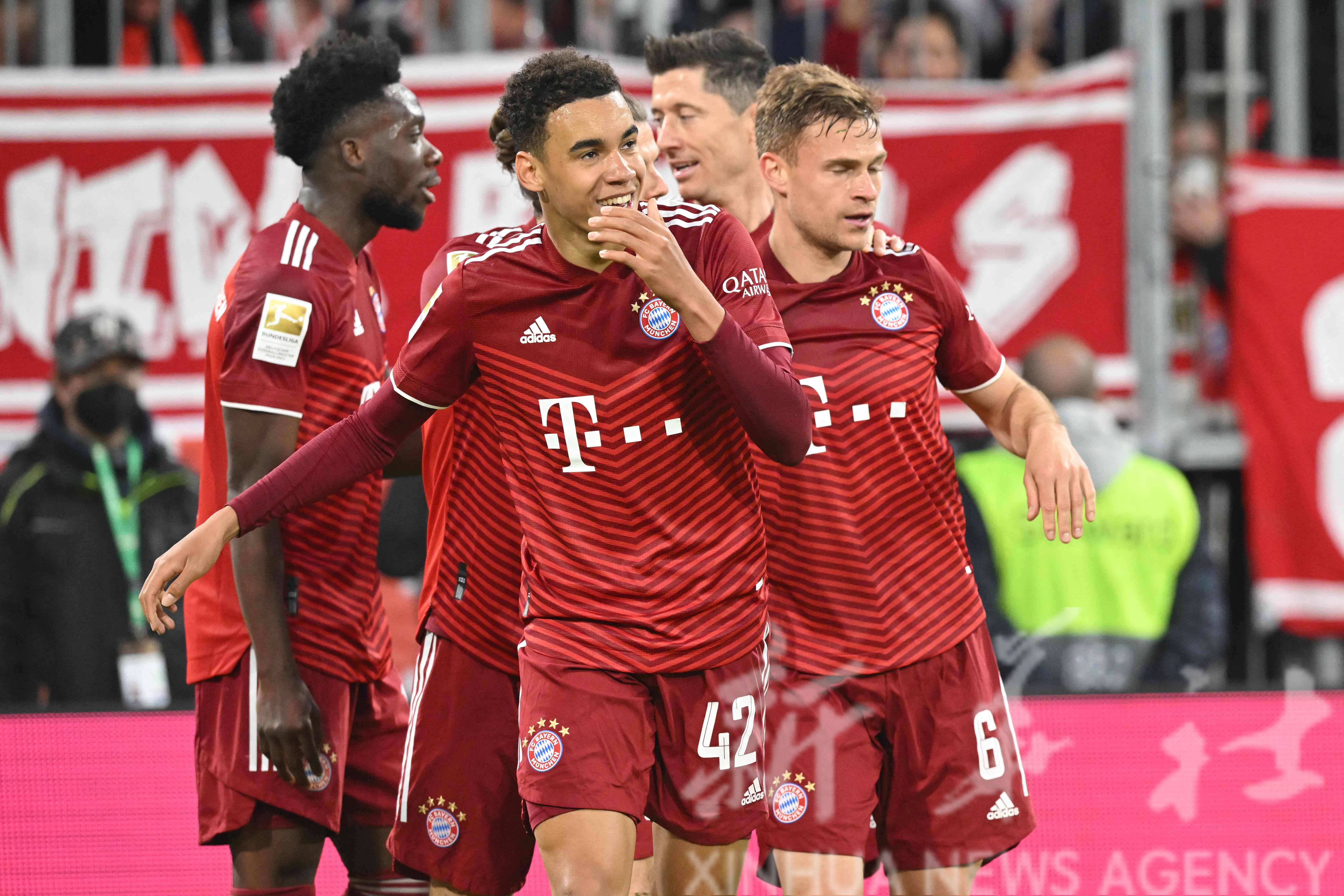 华体会体育-里昂轻取热刺,梅西乌龙送礼德甲  第1张 华体会体育-里昂轻取热刺,梅西乌龙送礼德甲  第1张