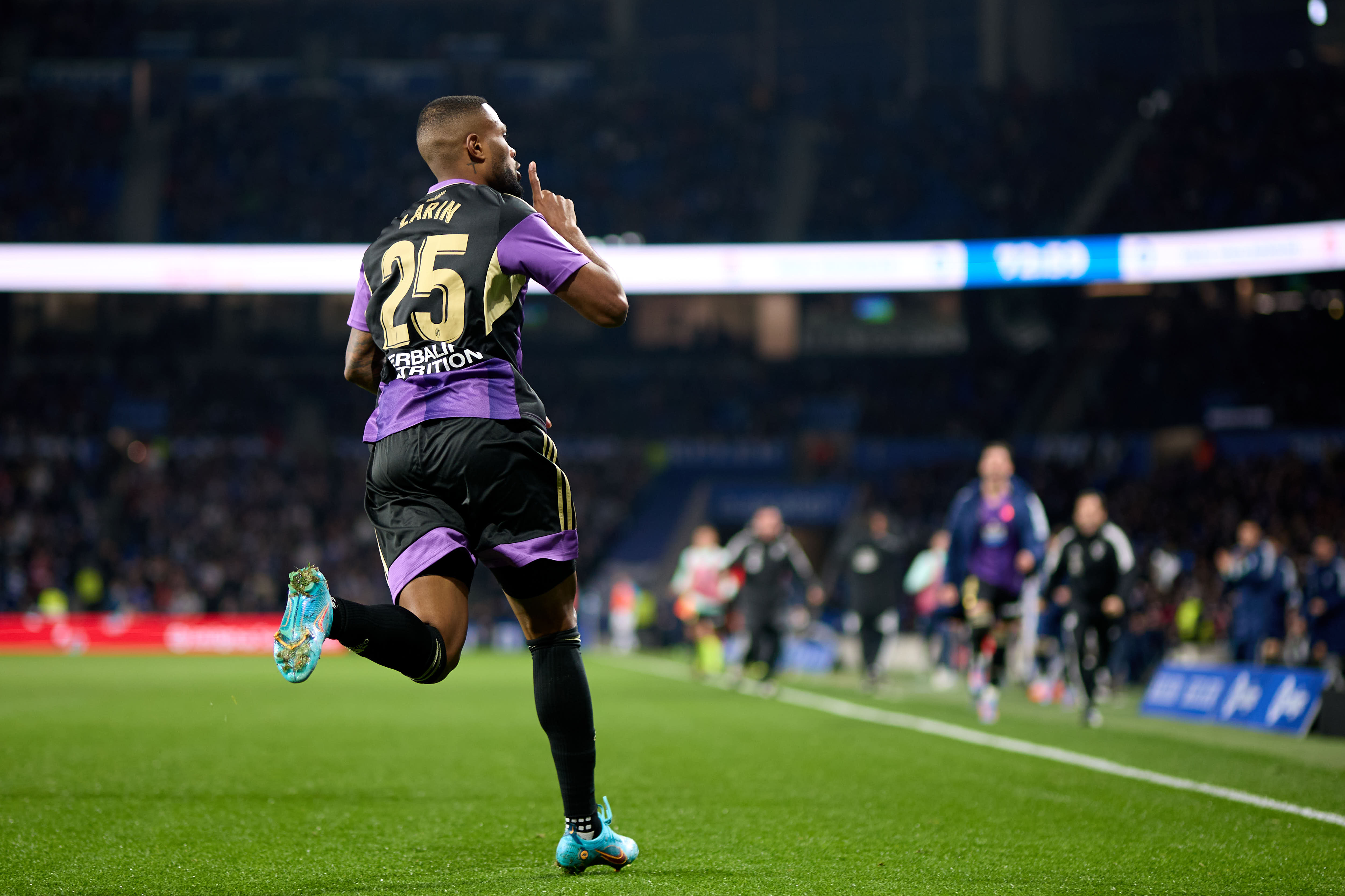 华体会-皇马轻取利物浦,博格巴补时绝平西甲  第2张 华体会-皇马轻取利物浦,博格巴补时绝平西甲  第2张