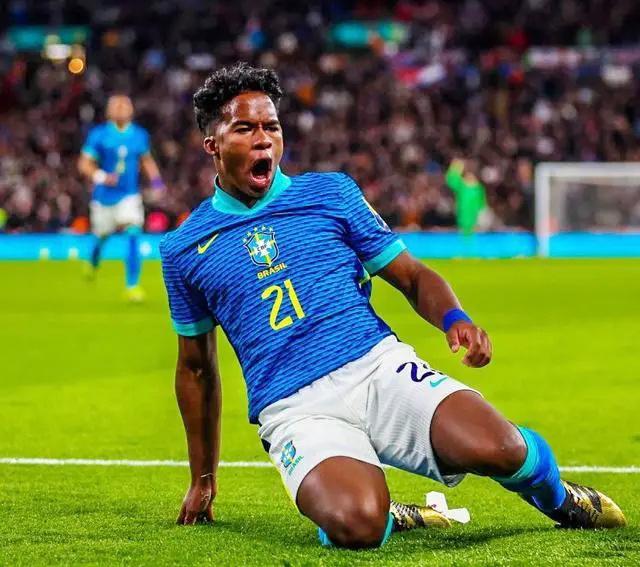 华体会下载-法国队完胜印度队，辛杜扛起全队  第2张